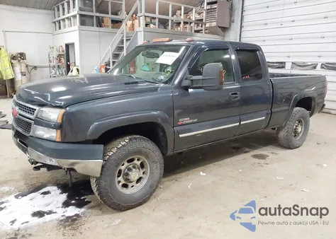 2005 Chevrolet Silverado 2500Hd Ls from USA, damaged, VIN 1GCHK29225E196787